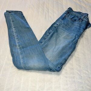 WOMEN'S American Eagle Super High rise jeggings size 2